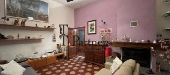 Дом с 8 комнатами в Сесто Фьорентино, Италия № 35340 65