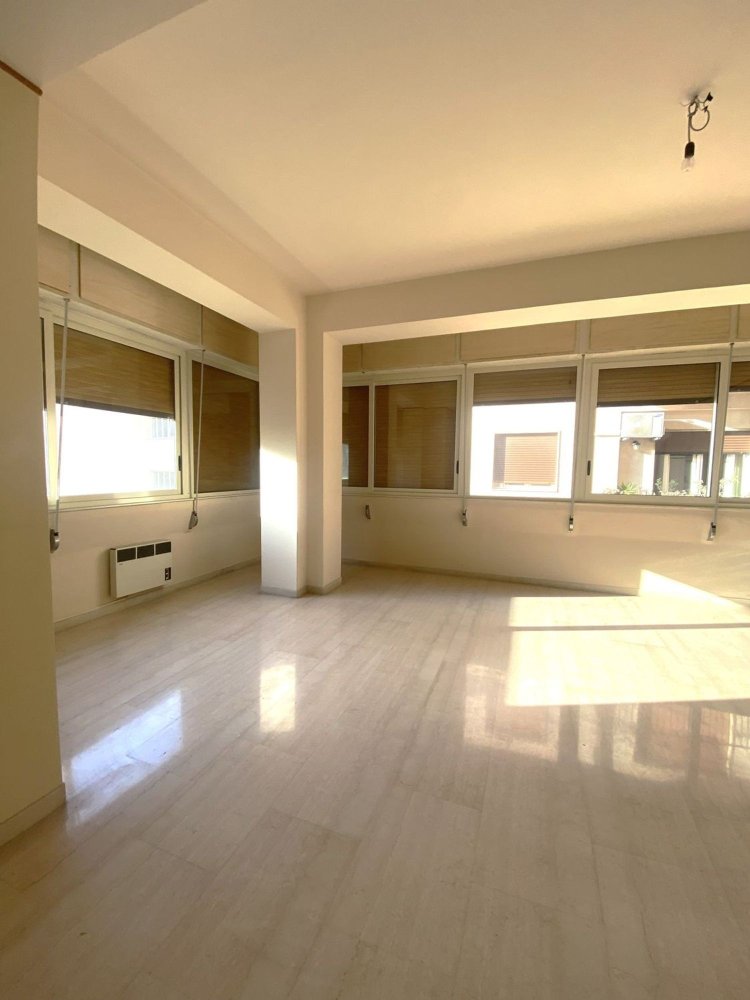 Apartamento de 5 habitaciónes en Reggio Calabria, Italy No. 38511