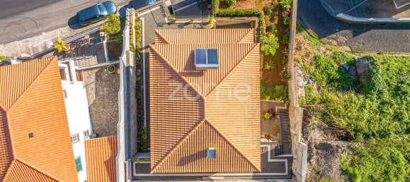 Villa de 3 dormitorios en Funchal, Portugal No. 118098 13