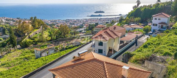 Villa de 3 dormitorios en Funchal, Portugal No. 118098 9