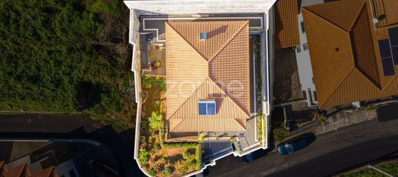 Villa de 3 dormitorios en Funchal, Portugal No. 118098 3