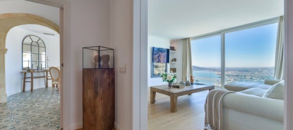 4 bedrooms Villa in Altea, Spain No. 3670 8