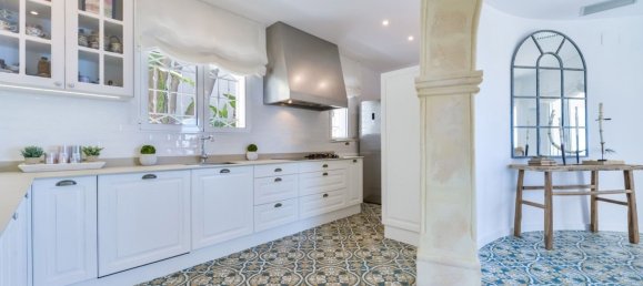 4 bedrooms Villa in Altea, Spain No. 3670 11