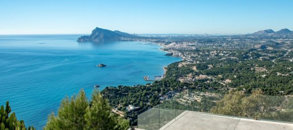 4 bedrooms Villa in Altea, Spain No. 3670 4