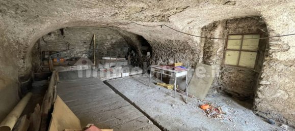 2 bedrooms House in Torgnon, Italy No. 120919 11