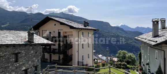 2 bedrooms House in Torgnon, Italy No. 120919 4