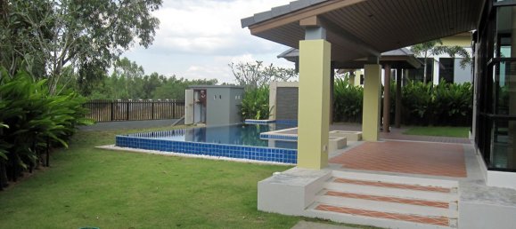 4 غرف نوم مقهى / مطعم في Pattaya, Thailand رقم 4061 2