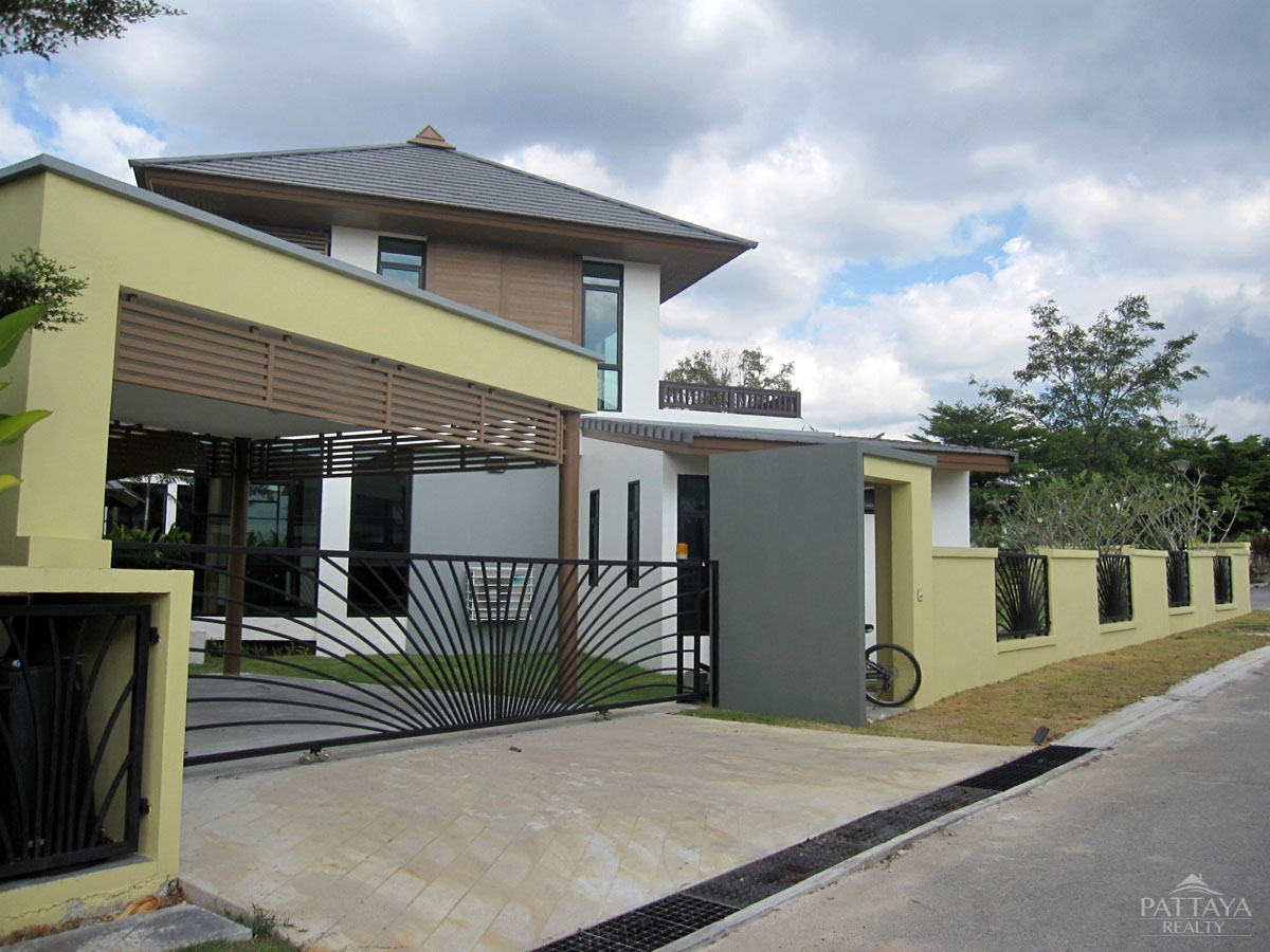 4 غرف نوم مقهى / مطعم في Pattaya, Thailand رقم 4061