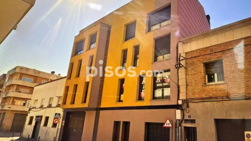 140m² Building in Figueres, Spain No. 236119