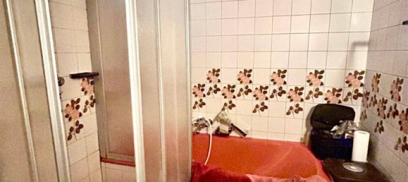 Edifício de 5 divisões em Neunkirchen, Germany N.º 42204 15