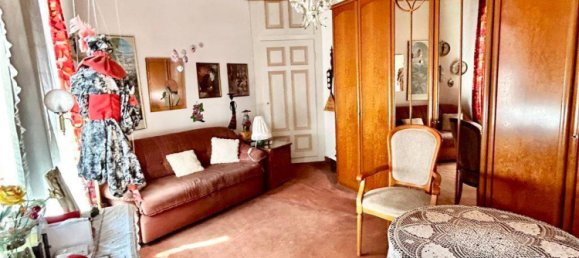 Edifício de 5 divisões em Neunkirchen, Germany N.º 42204 10