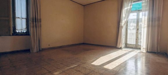 5 rooms Apartment in Torre Annunziata, Italy No. 20277 5
