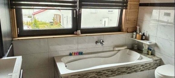 Дом с 7 комнатами в Швебиш Халль, Германия № 332224 25