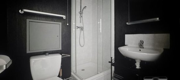 Estudio en Rouen, France No. 355321 5