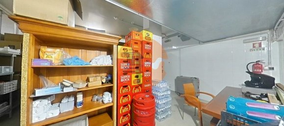 451m² Commercial property in Quarteira, Portugal No. 245419 20