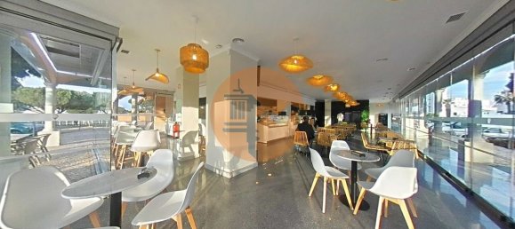 451m² Commercial property in Quarteira, Portugal No. 245419 28