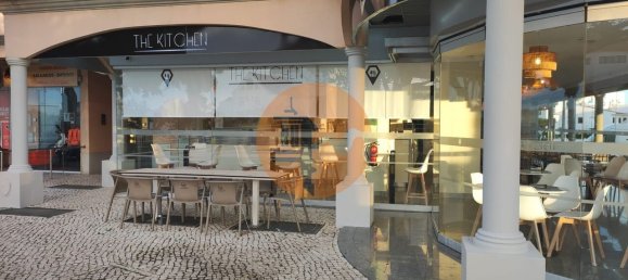 451m² Commercial property in Quarteira, Portugal No. 245419 21