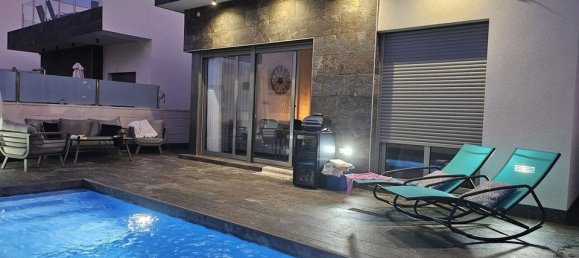 3 Schlafzimmer Villa in Alicante, Spain, Nr. 177087 2