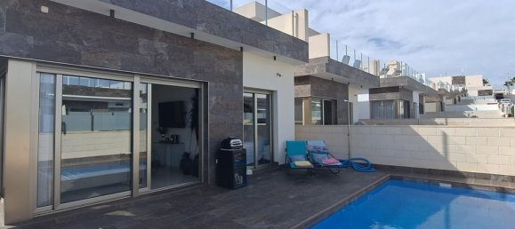 3 Schlafzimmer Villa in Alicante, Spain, Nr. 177087 3