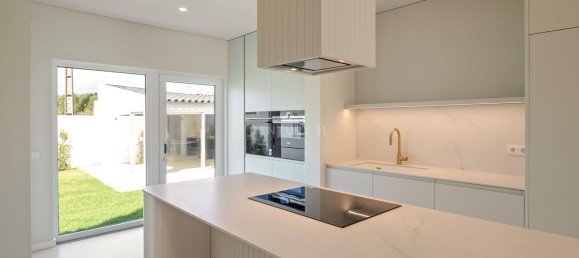 4 bedrooms House in Cascais, Portugal No. 133374 2