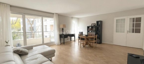 Apartamento de 3 dormitorios en Courbevoie, France No. 333007 2