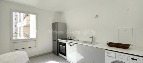 Apartamento de 3 dormitorios en Courbevoie, France No. 333007 7