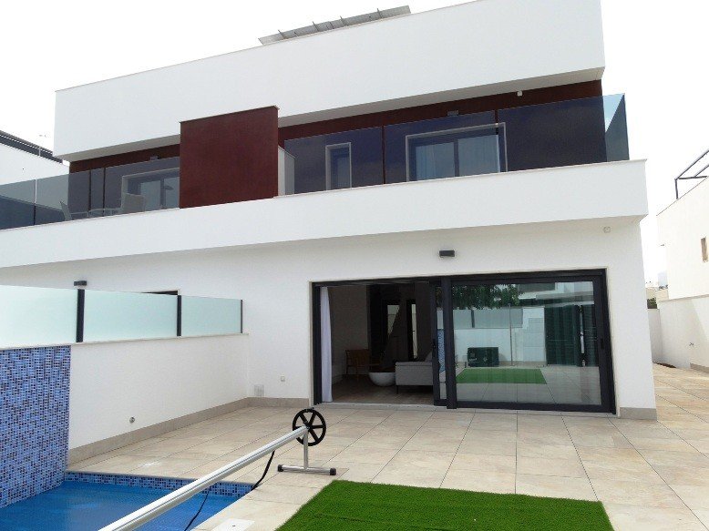 3 bedrooms Villa in Pilar de la Horadada, Spain No. 6441