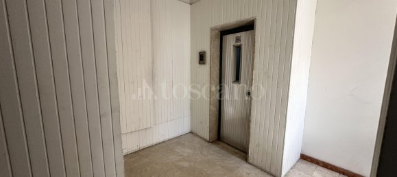 Квартира с 5 комнатами в Маскалуча, Италия № 219184 5