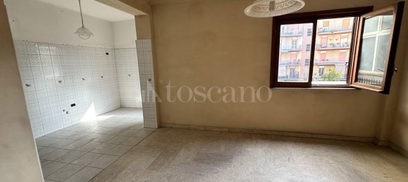 Квартира с 5 комнатами в Маскалуча, Италия № 219184 12