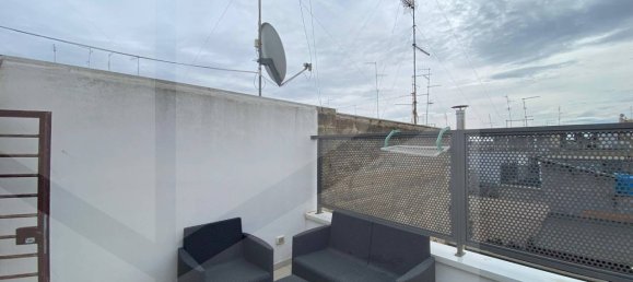 2 bedrooms House in Modugno, Italy No. 17071 13