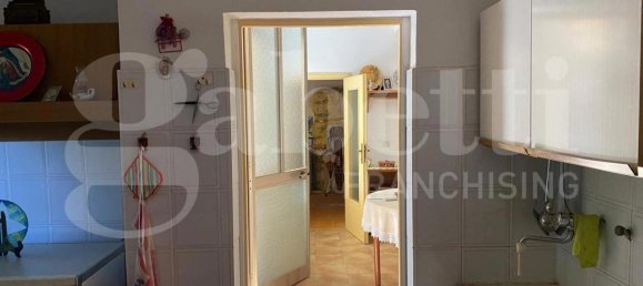 4-Zimmer Haus in Oristano, Italy, Nr. 38139 9