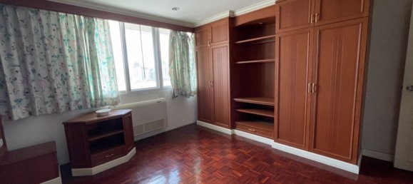 4 bedrooms Condo in Watthana, Thailand No. 4519 8