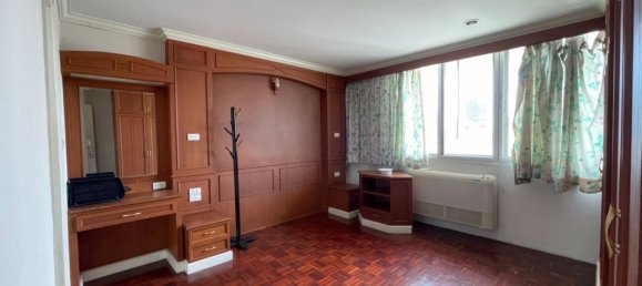 4 bedrooms Condo in Watthana, Thailand No. 4519 7