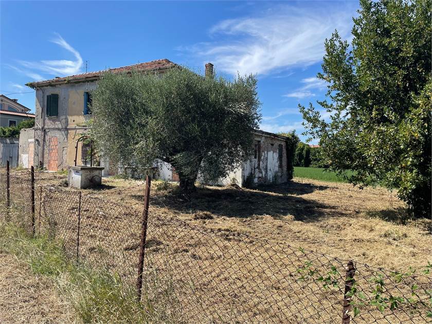 4 bedrooms House in Santarcangelo di Romagna, Italy No. 289016