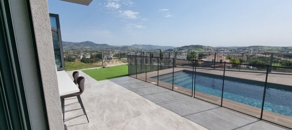 4 bedrooms Villa in Parekklisia, Cyprus No. 3995 8