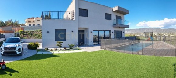 4 bedrooms Villa in Parekklisia, Cyprus No. 3995 4