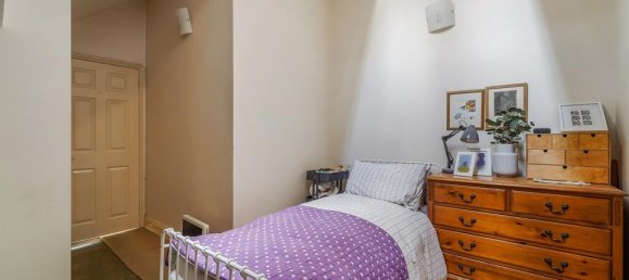 2 chambres Appartement à Surbiton, United Kingdom No. 9974 7