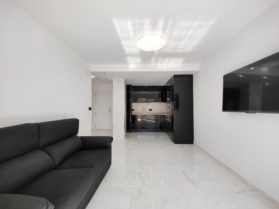 2 bedrooms Apartment in Alicante, Spain No. 181479