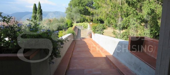 Villa de 3 dormitorios en Castelnuovo Magra, Italy No. 89270 9