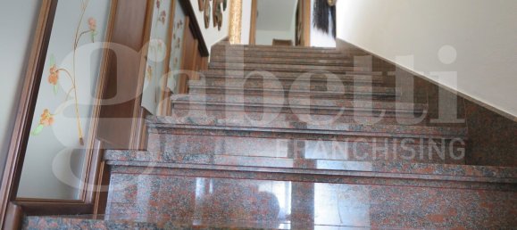 Villa de 3 dormitorios en Castelnuovo Magra, Italy No. 89270 20