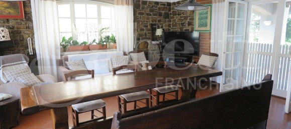 Villa de 3 dormitorios en Castelnuovo Magra, Italy No. 89270 8