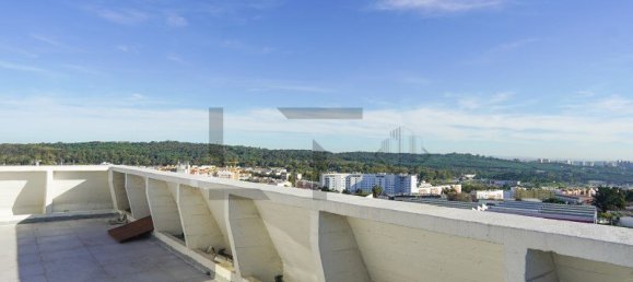 5 bedrooms Penthouse in Amadora, Portugal No. 319729 3