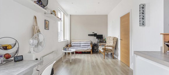 1 غرف نوم شقة في Surrey, United Kingdom رقم 8607 3