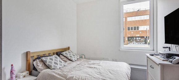 1 غرف نوم شقة في Surrey, United Kingdom رقم 8607 4