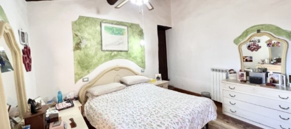 Casa de 4 dormitorios en Lucca, Italy No. 54394 40