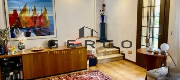 Дом с 5 комнатами в Кастельфранко Венето, Италия № 148927 30