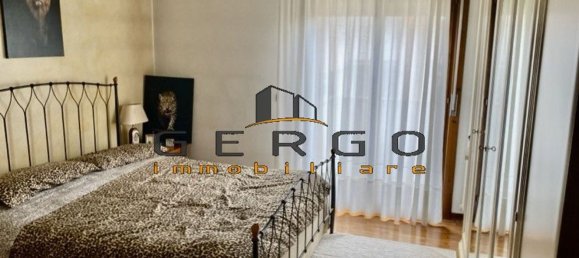 Дом с 5 комнатами в Кастельфранко Венето, Италия № 148927 18