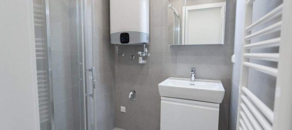 2 rooms Apartment in Vienna, Austria No. 126762 3