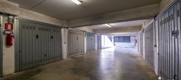 14m² Garage in Genoa, Italy No. 260254 4