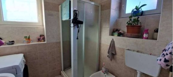 1 bedroom Apartment in Luino, Italy No. 261978 7